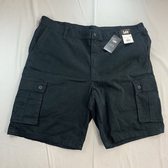 Lee Black Cargo Shorts Men's Size 46 Active Stretch Relaxed Fit Travel Work - Picture 1 of 7
